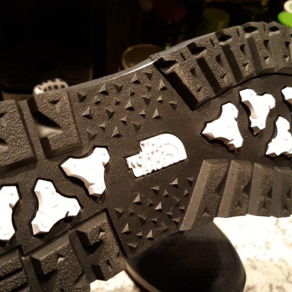 Shoes - Picture 2 of 4